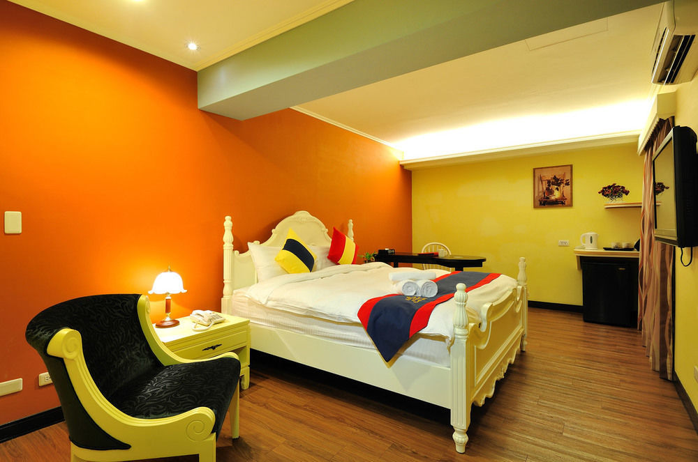 Elizabeth Hotel Тайджун Екстериор снимка