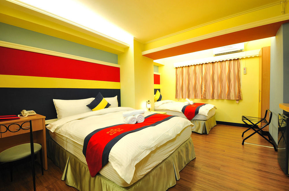 Elizabeth Hotel Тайджун Екстериор снимка