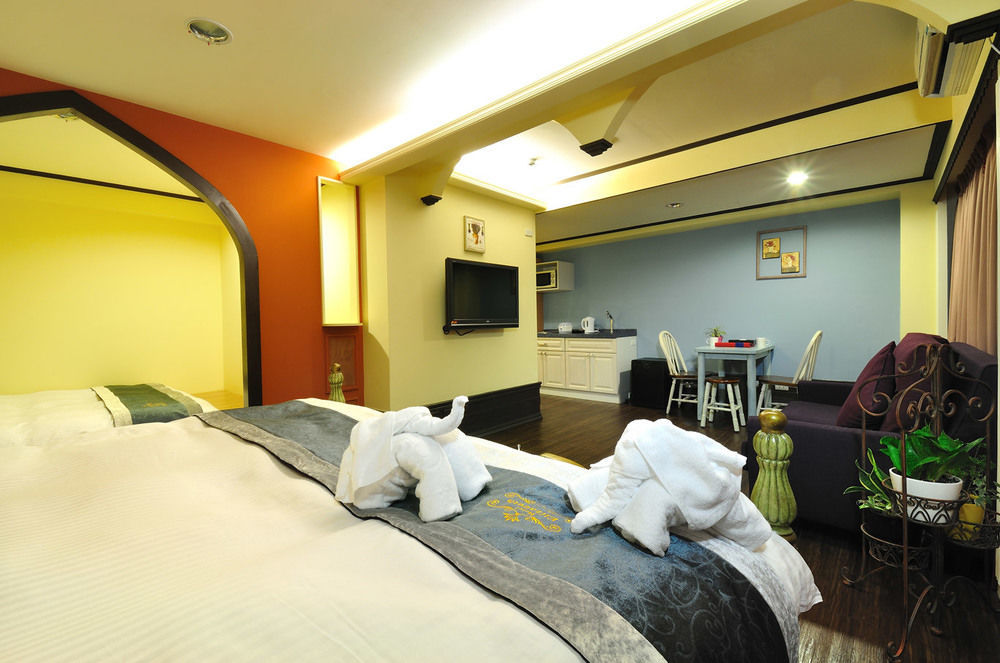 Elizabeth Hotel Тайджун Екстериор снимка